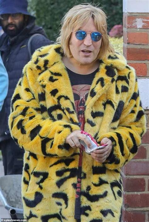 noel fielding blonde|noel fielding new look.